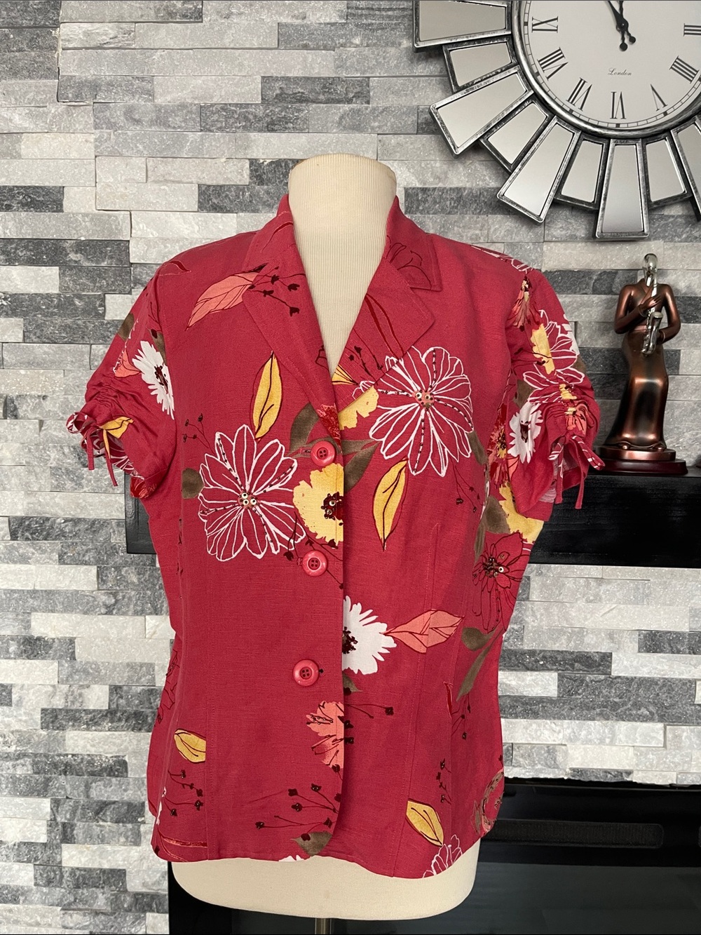 Emma James Women’s Red Floral Button Front Collared Lined Jacket Size 16